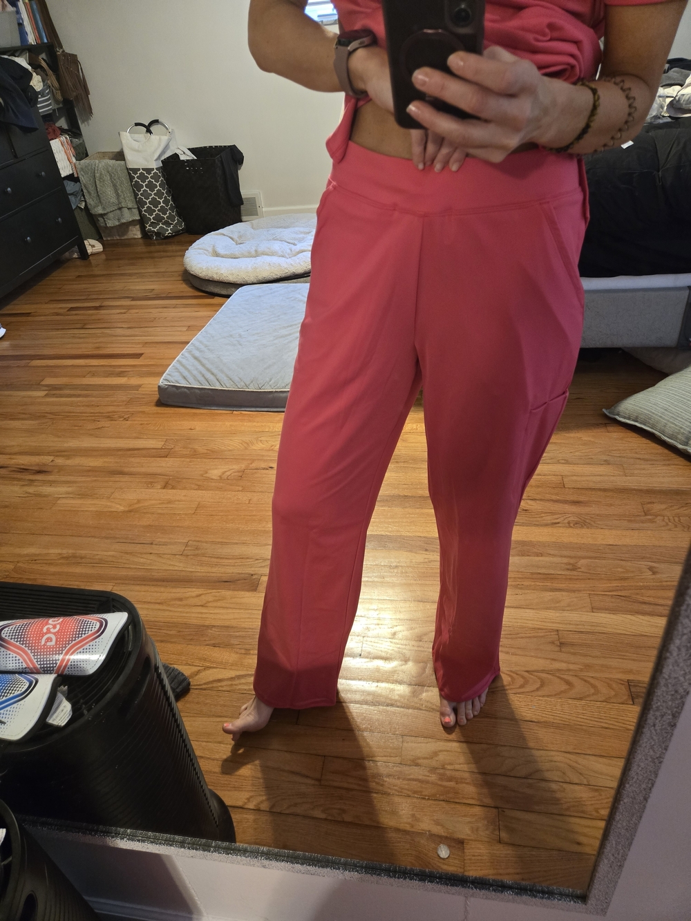 Gildan Women’s Wide-Leg Scrub Pants in Bright Pink Small